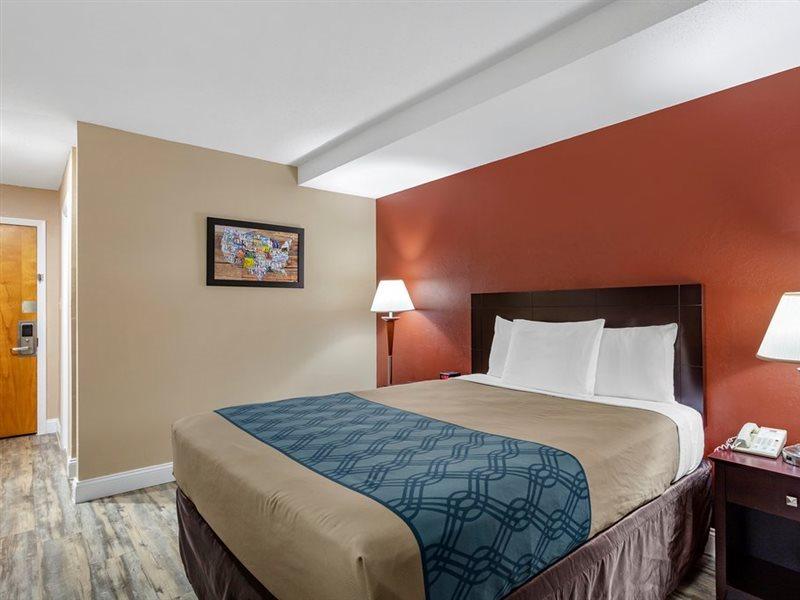Econo Lodge Inn & Suites Old Saybrook - Westbrook Bagian luar foto