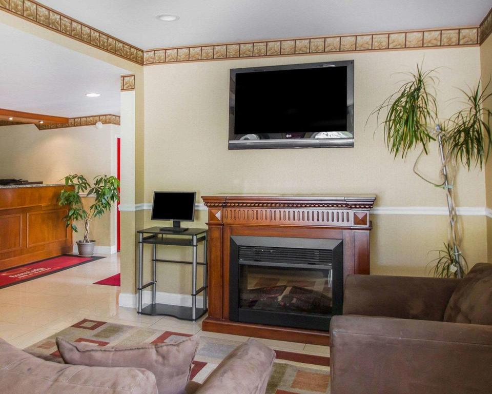 Econo Lodge Inn & Suites Old Saybrook - Westbrook Bagian luar foto