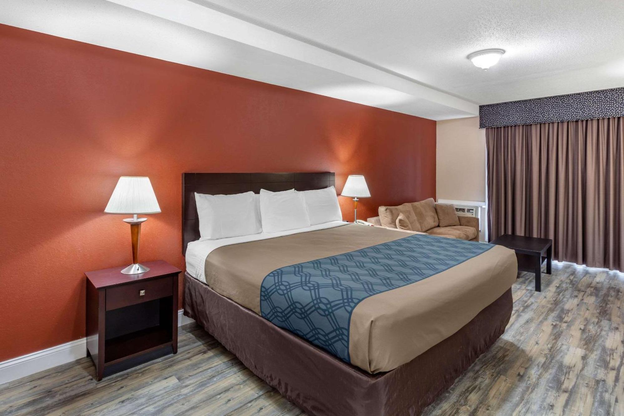 Econo Lodge Inn & Suites Old Saybrook - Westbrook Bagian luar foto