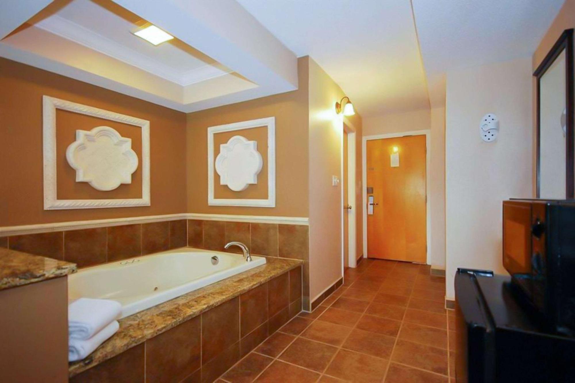 Econo Lodge Inn & Suites Old Saybrook - Westbrook Bagian luar foto