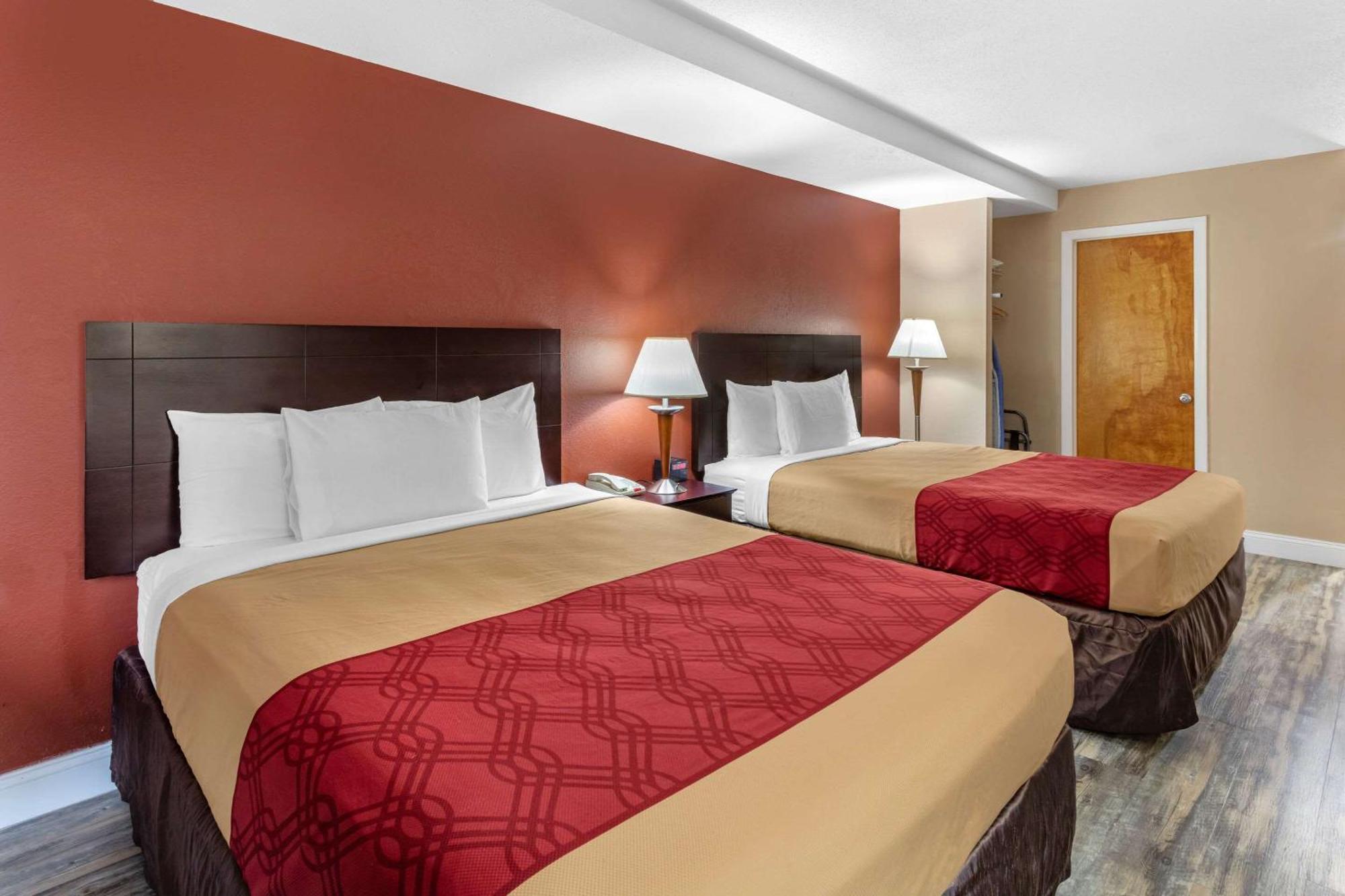 Econo Lodge Inn & Suites Old Saybrook - Westbrook Bagian luar foto